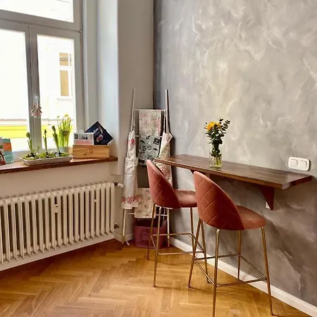 Park View Apartment *